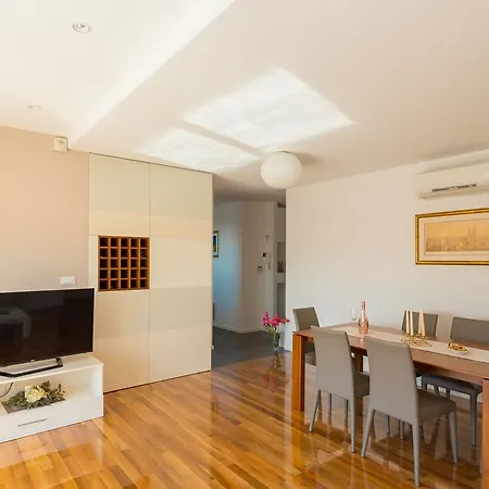 Penthouse Felicita Appartement *