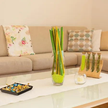 Penthouse Felicita سبليت