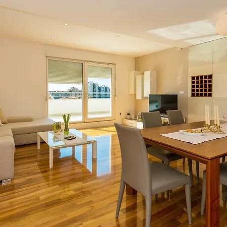 شقة Penthouse Felicita *